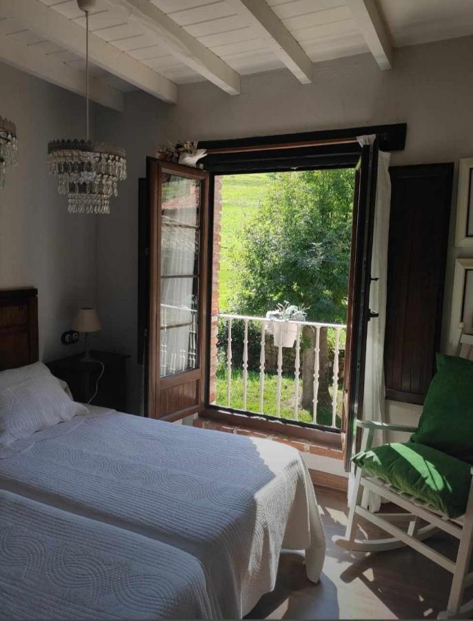 La Gesta Picos De Europa Villa Poo  Luaran gambar